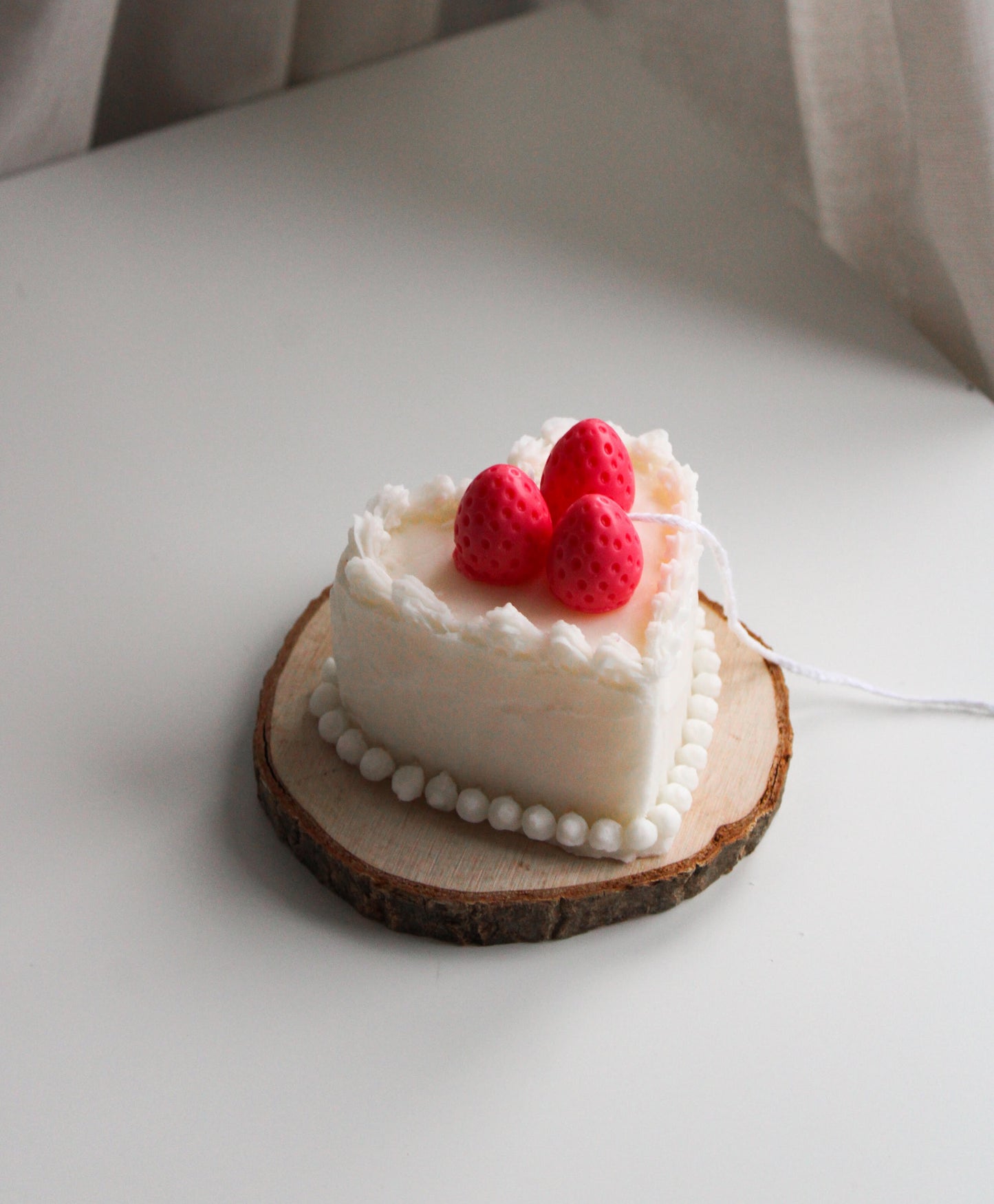 Dekorativna sveča "Birthday Cake/ Rojstnodnevna torta"